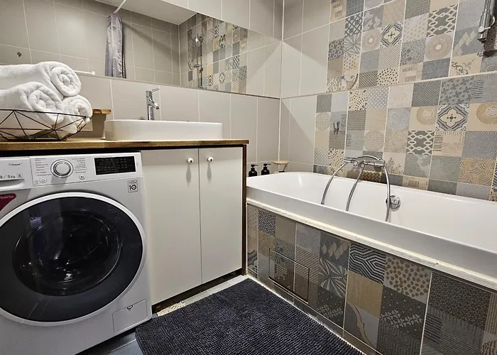 Appartement Spacious Modern Loft, 2 Bedrooms, 95m2, Free Parking