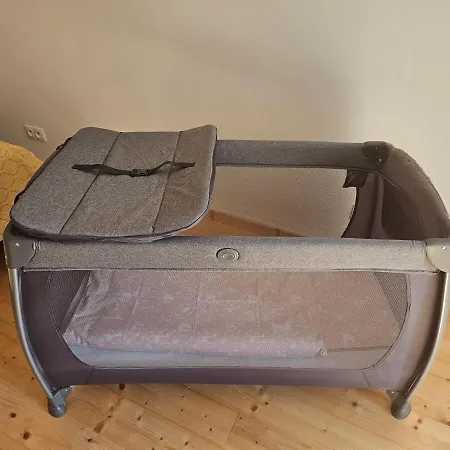 Spacious Modern Loft, 2 Bedrooms, 95m2, Free Parking 公寓